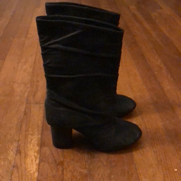 Vince Camuto black heeled boots - Picture 3 of 7